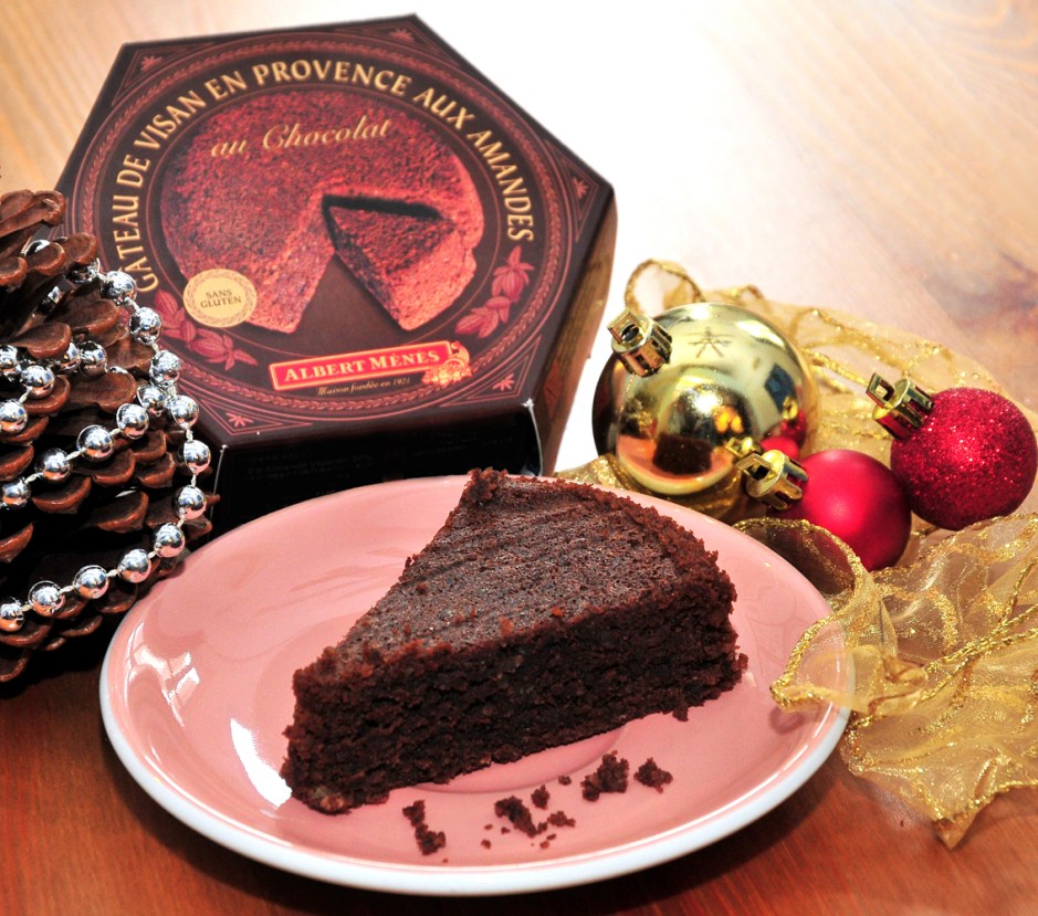 Provençal Gâteau de Visan with Almonds and Chocolate (Festive)