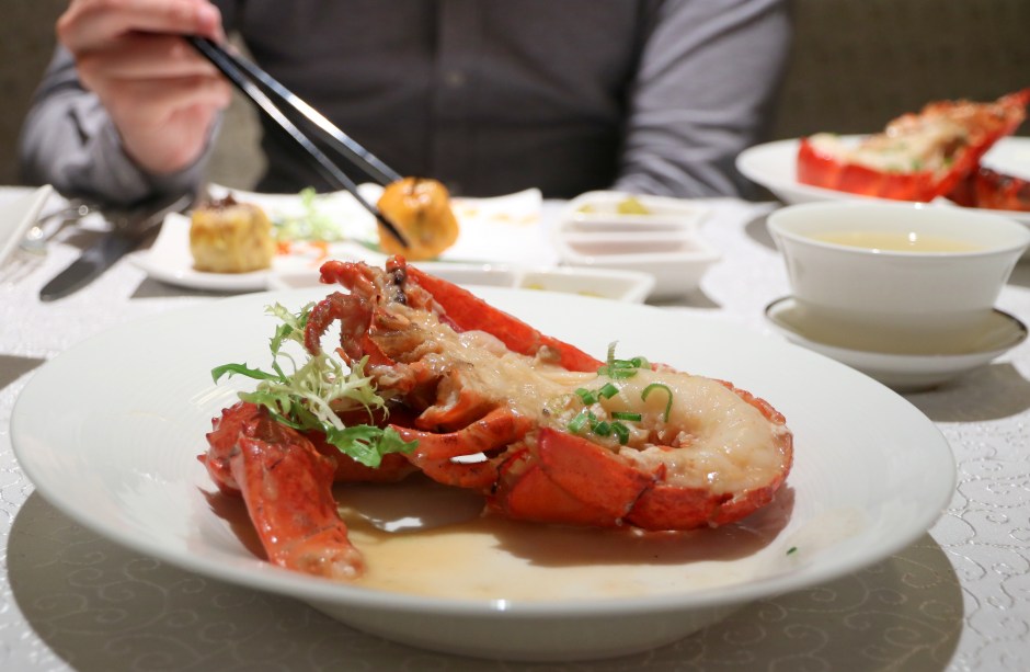 Wok-baked Boston Lobster with Superior Stock