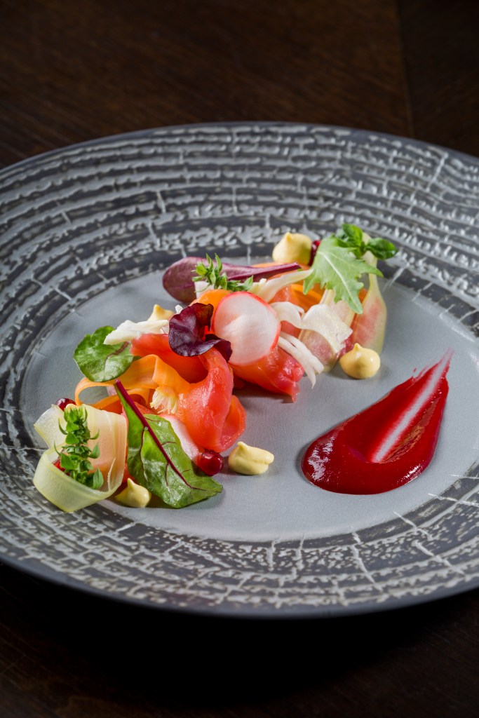 marinated-salmon-pomegranate-salad-and-balsamic-cream