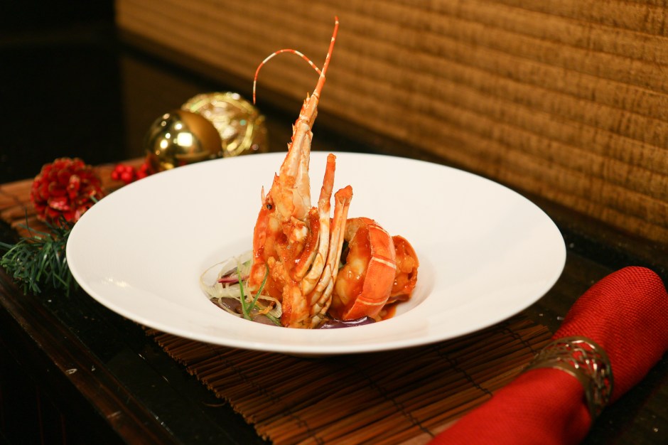 shang-palace-stewed-eggplant-with-lobster