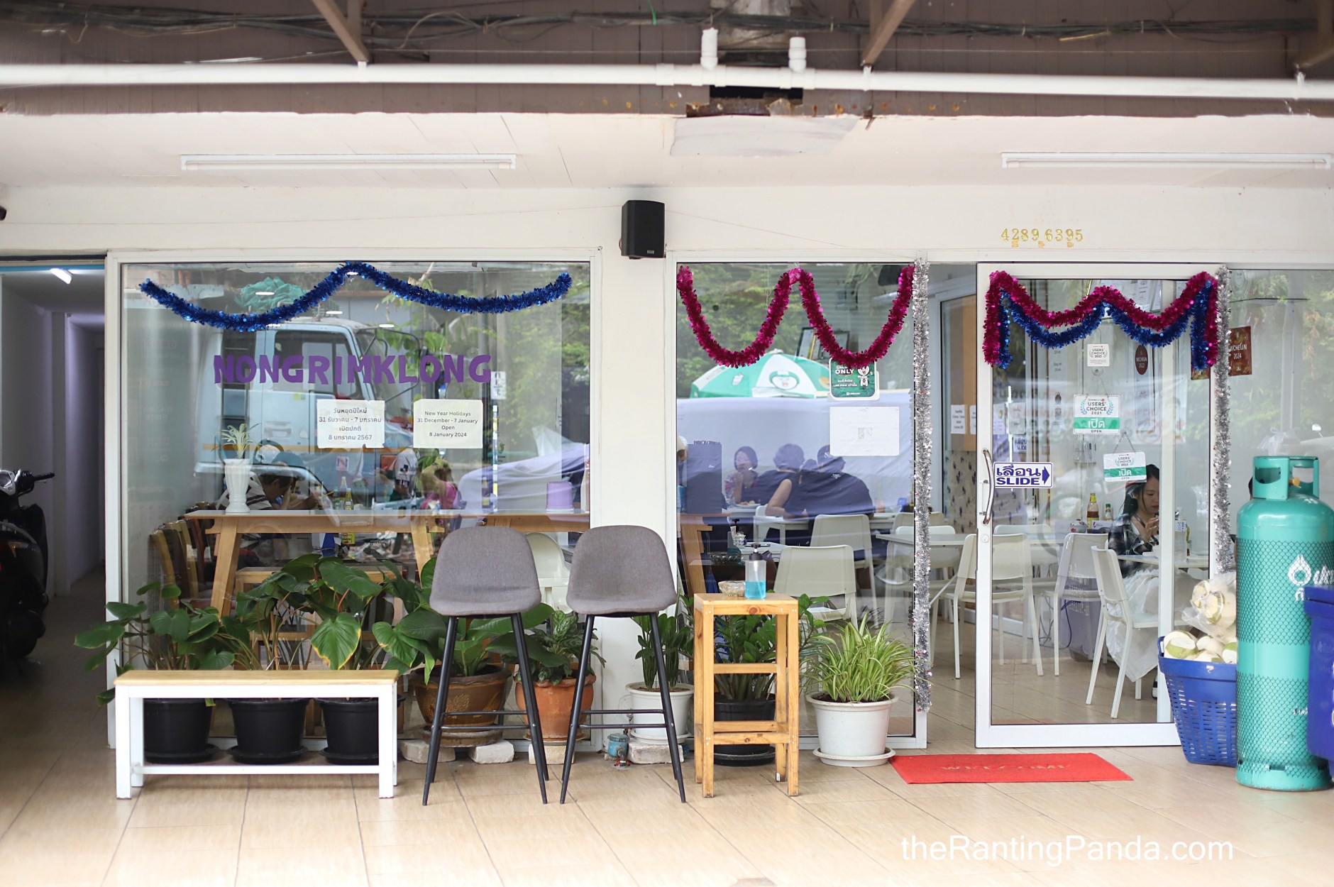 Food Review: Nhong Rim Klong In Ekkamai, Bangkok | Michelin Bib ...